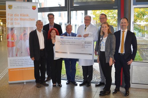 Spendenübergabe neues Stillzimmer