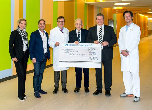 Spendenübergabe Neurologie