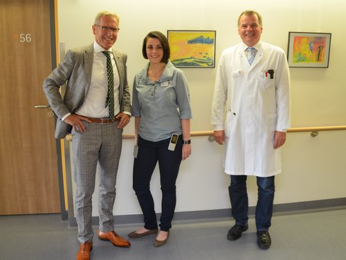 Spendenübergabe AtelierResonanzRaum